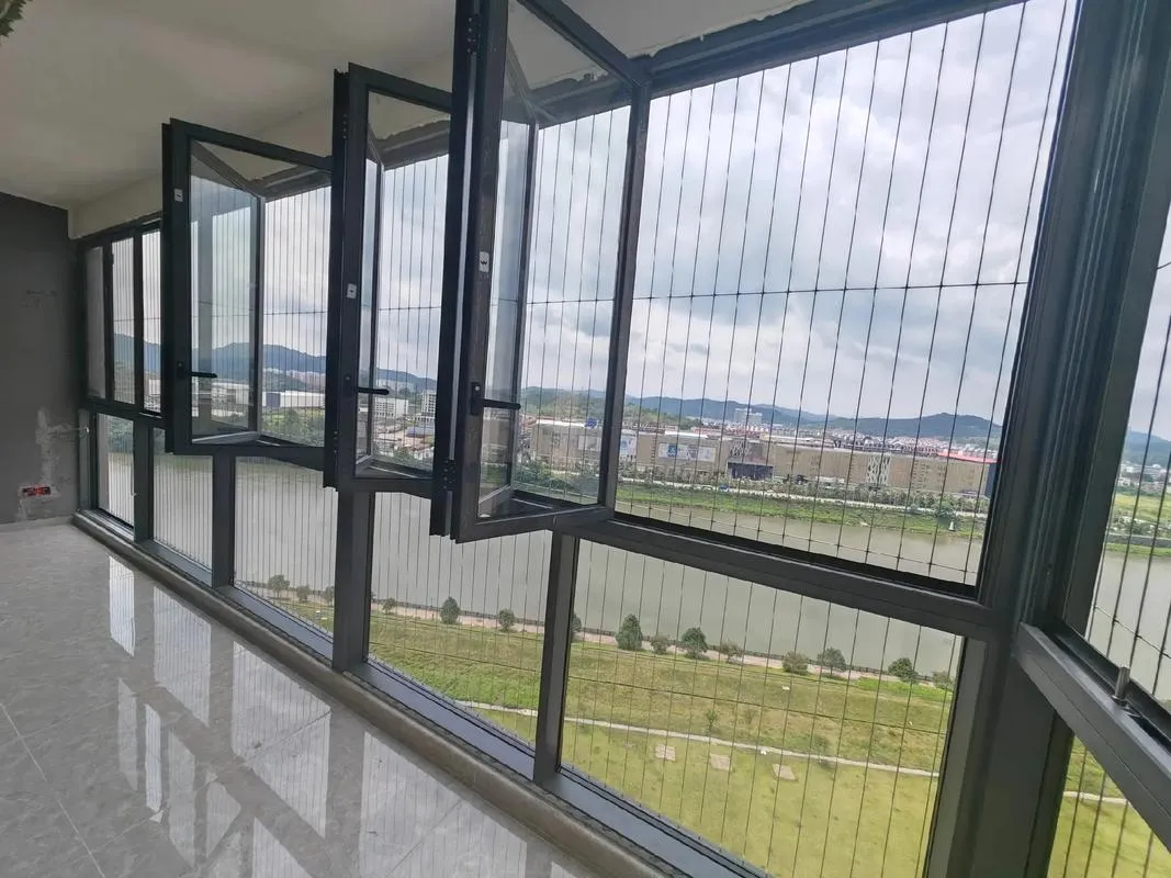 folding window