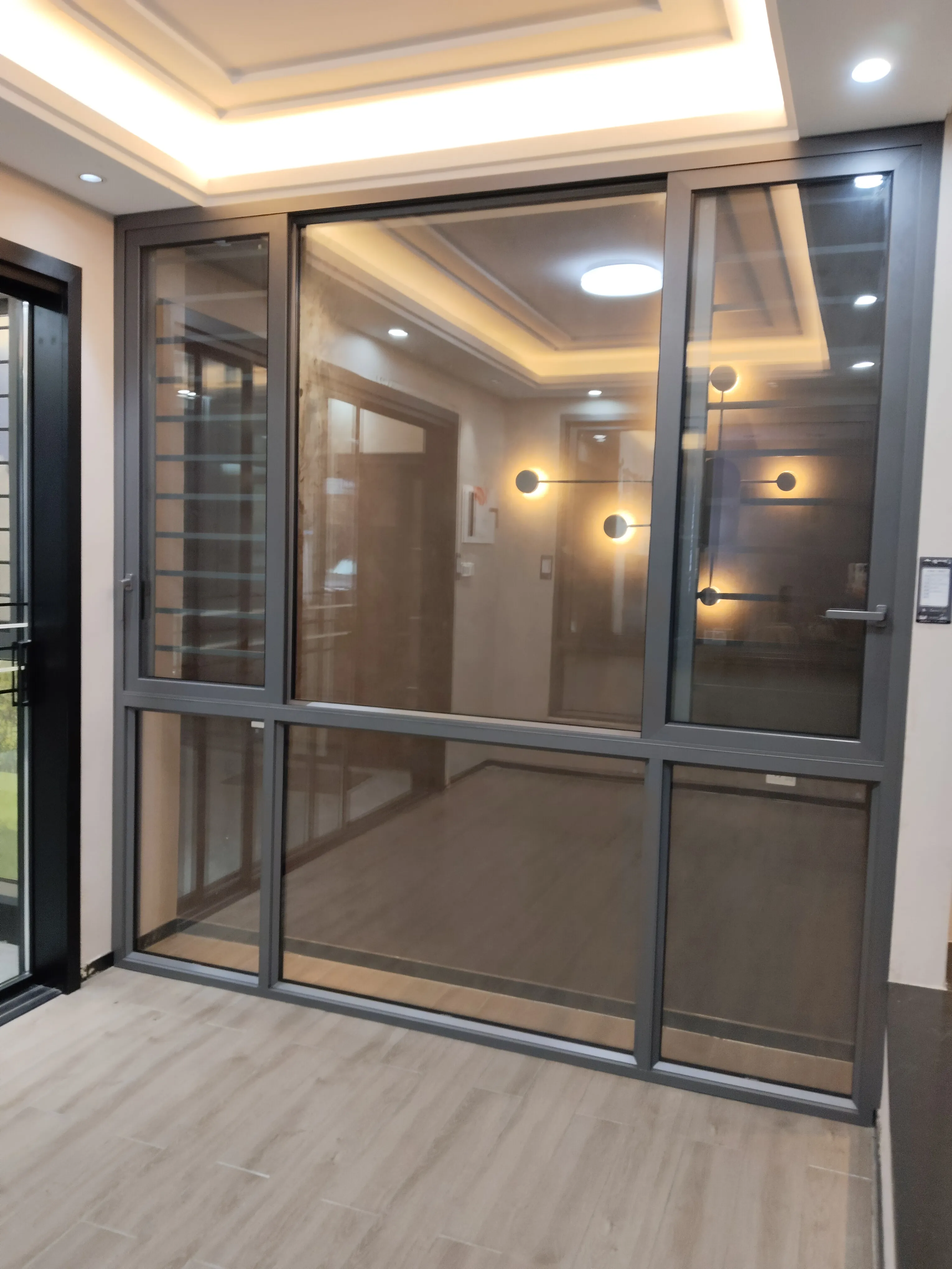 102 Series Flush Sliding Window